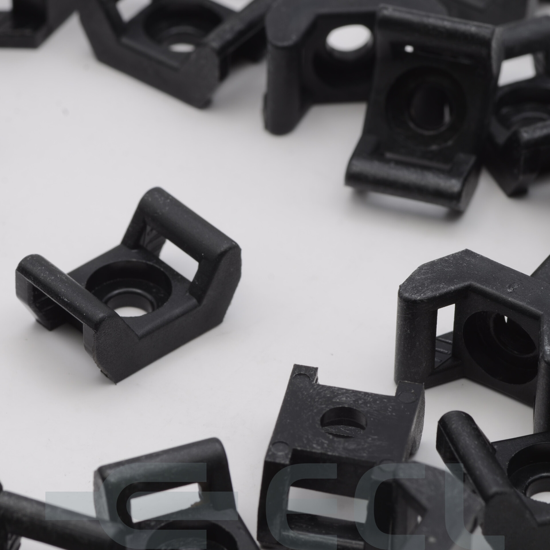 Nylon Cable Tie Mounts Screw